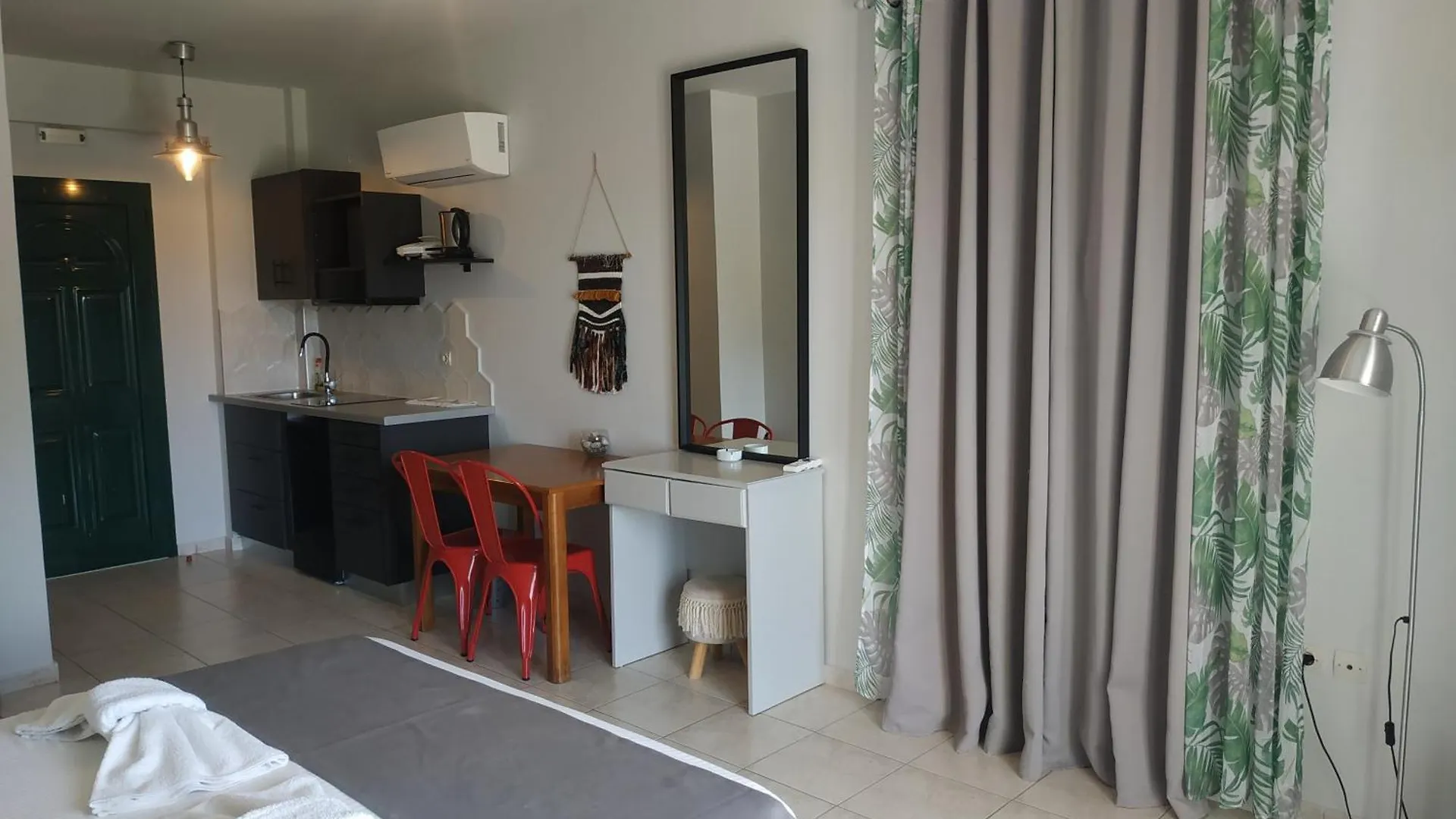 Kykeon Studios Apartment Katelios 0*,